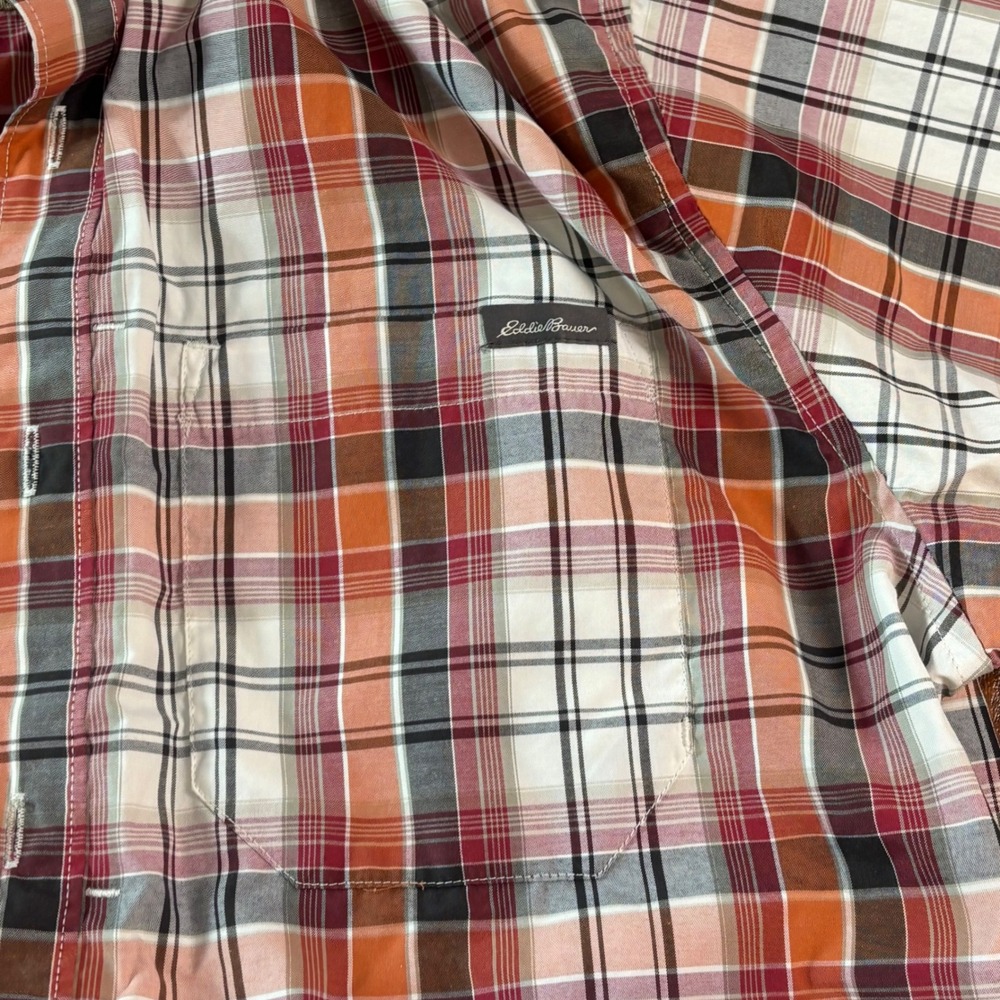 Eddie Bauer Mens M Classic Fit Short Sleeve Plaid Button Up Shirt Orange Red - Picture 7 of 8